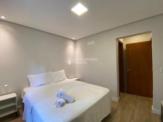 Apartamento 01 quarto, com sacada, Mobiliado em Gramado Bairro Planalto