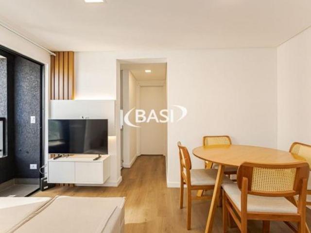 Apartamento 02 dormitorios, com sacada, todo mobiliado em excelente localizacao no bairro Agua Verde