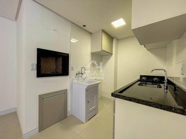 APARTAMENTO 02 DORMITÓRIOS E GARAGEM