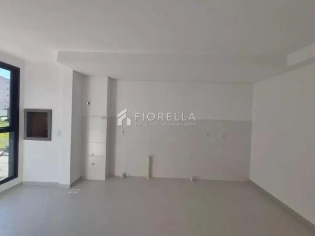 Apartamento 02 Dormitórios sendo 01 suíte no bairro Serraria São José/SC