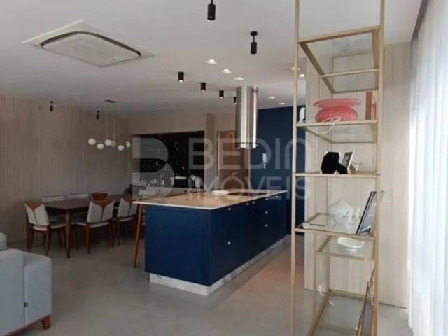 Apartamento 04 suítes locação anual Pioneiros Balneário Camboriú