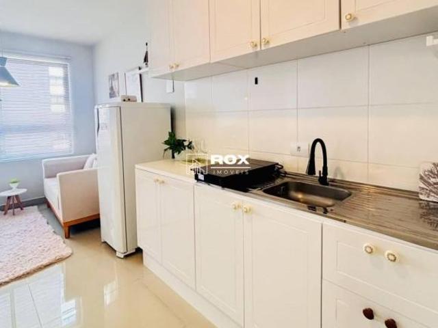 Apartamento 100% mobiliado com 1 quarto à venda, com 29 m² Centro Curitiba/PR