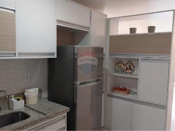 Apartamento 1/4 com suíte e vista mar em mar grande