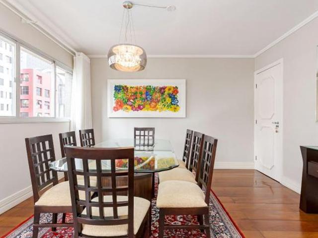 Apartamento 172m², 4 quartos, 1 suíte, 2 vaga. Bairro Batel