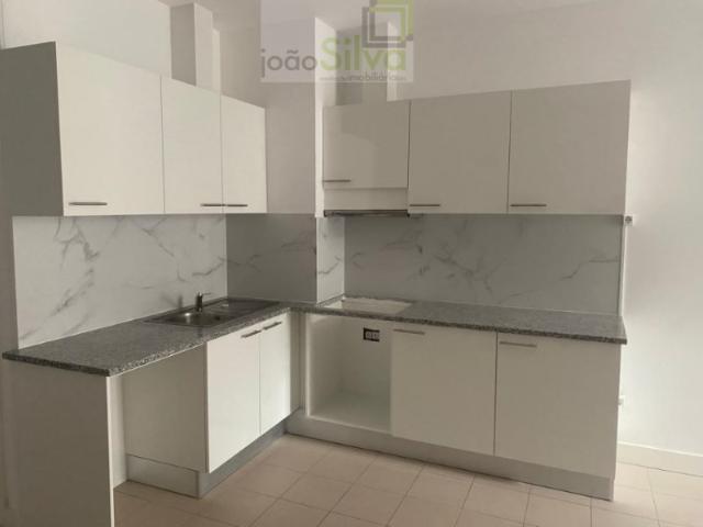 Apartamento 1.º andar esquerdo