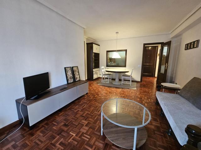 APARTAMENTO 1 DORMITORIO ALQUILER JUNTO PUERTA DE ZAMORA