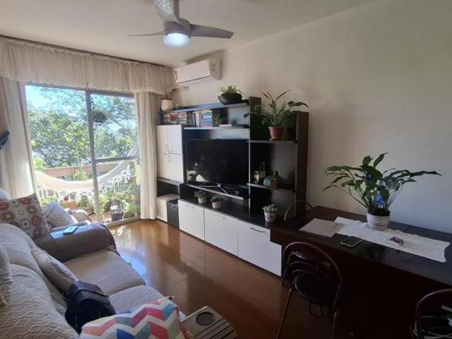 Apartamento 1 dormitório sala 2 ambientes garagem fechada ensolarado com vista