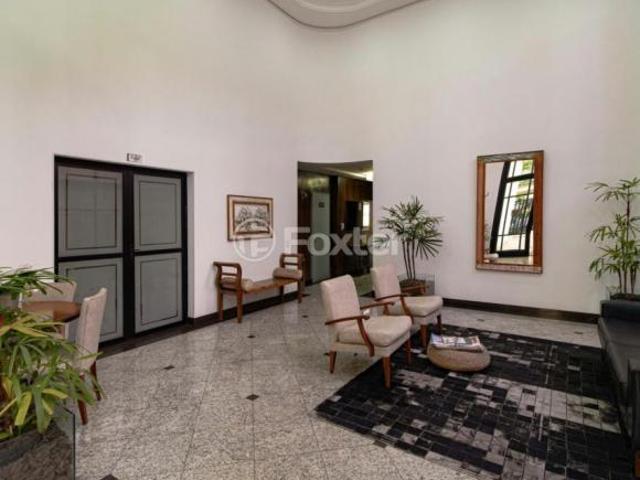 Apartamento, 1 dormitórios, 30 m², em Cidade Monções