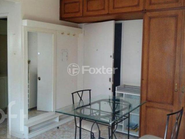 Apartamento, 1 dormitórios, 30.63 m², em Centro Histórico