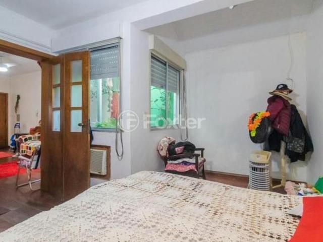 Apartamento, 1 dormitórios, 42 m², em Menino Deus