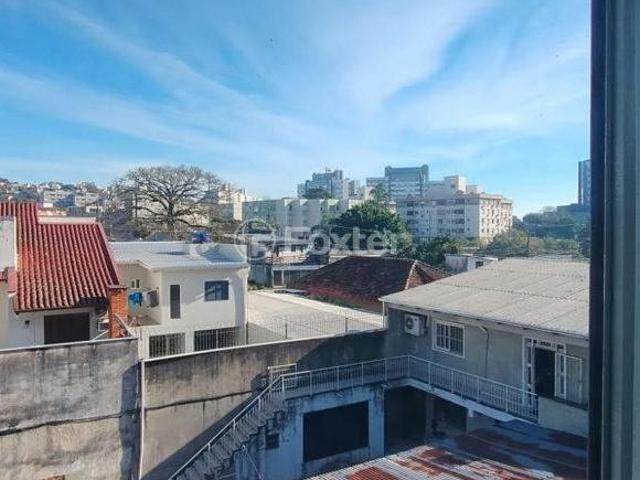 Apartamento, 1 dormitórios, 43.13 m², em Glória