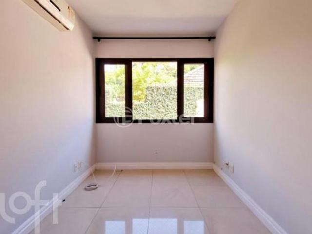 Apartamento, 1 dormitórios, 43.93 m², em Floresta