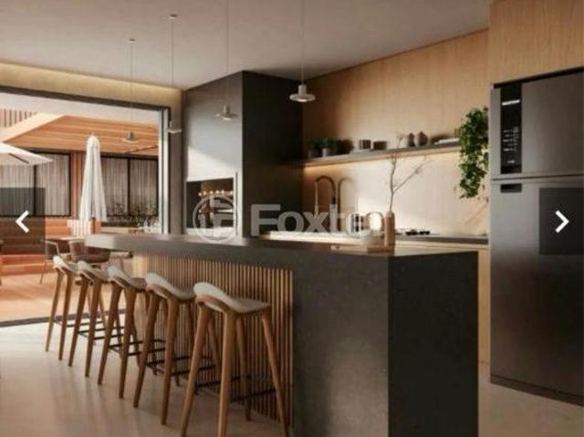 Apartamento, 1 dormitórios, 50.52 m², em Centro