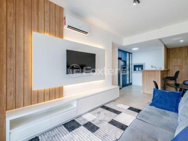 Apartamento, 1 dormitórios, 53.97 m², em Petrópolis