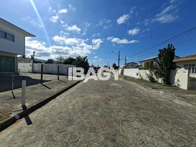 Apartamento 1 Quarto Carianos 24m²