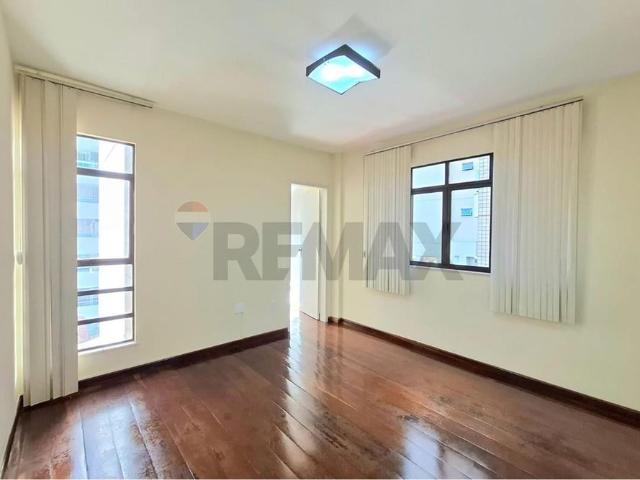 APARTAMENTO 1 QUARTO COM SACADA E GARAGEM, SEMI MOBILIADO NO GRANBERY