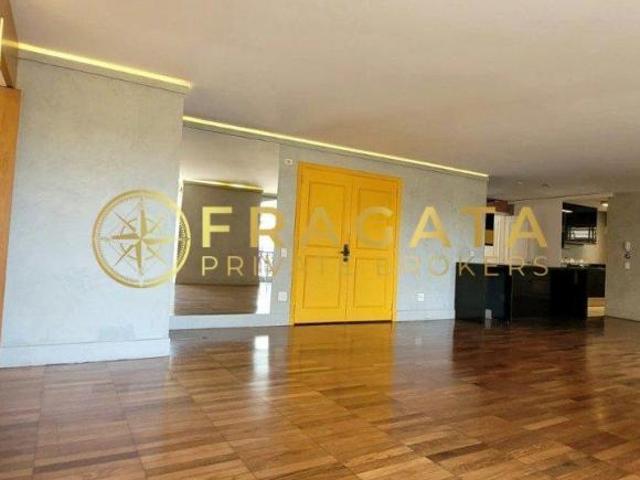 Apartamento 225m² à venda no Jardim América, São Paulo 2 suítes, próximo ao Clube Paulistano