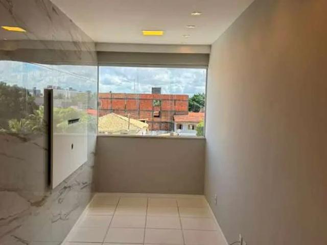 Apartamento 2/4 amplo, aconchegante e muito bem localizado em Lauro de Freitas!