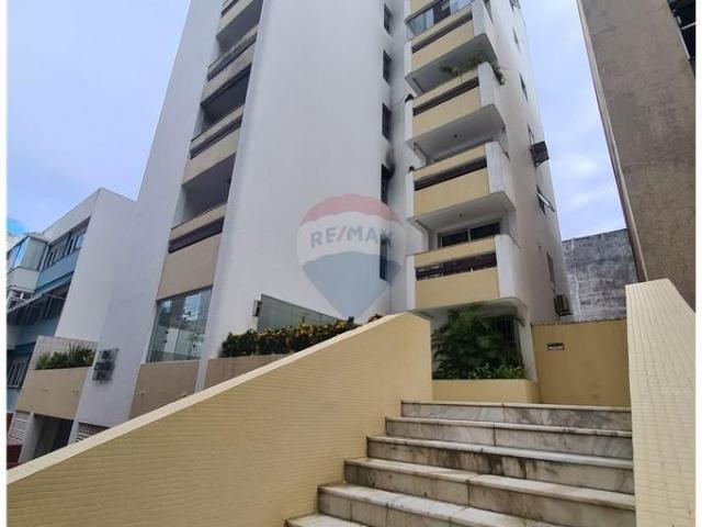 Apartamento 2/4, mobiliado, varanda, garagem. Aluguel 52 m² por R$ 3.500,00 com taxas Barra Salvador/BA