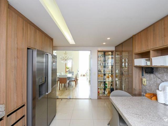 Apartamento, 274 m², 4 qts, 4 banh 4 vagas, Setor Oeste