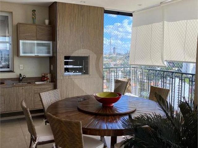 Apartamento 295m² 3 suítes e 4 vagas em PERDIZES!