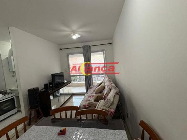 Apartamento 2 dorm, sala, banheiro, 1 vaga