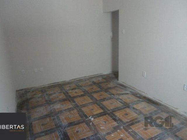 APARTAMENTO 2 DORMITÓRIOS NA FRANCISCO FERRER