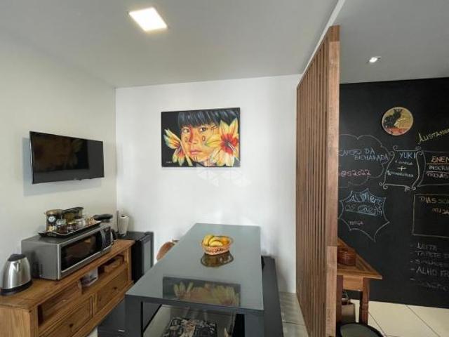 Apartamento 2 dormitórios no bairro Bom fim