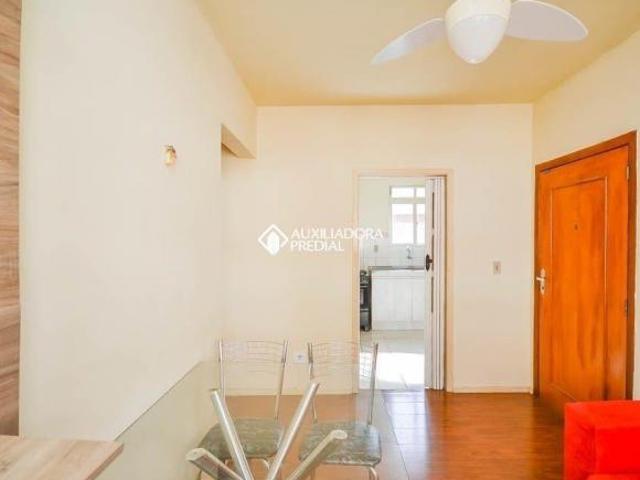 Apartamento 2 dormitórios no bairro Camaquã