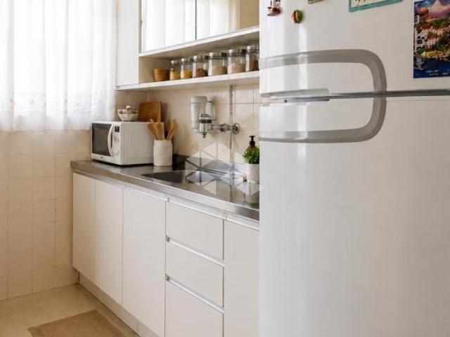 Apartamento 2 dormitórios, no bairro Humaitá em Porto Alegre