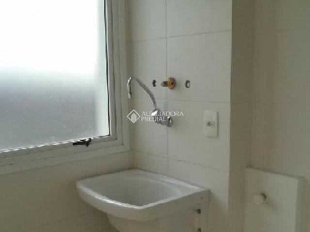 Apartamento 2 dormitórios no Bairro Pátria Nova, em Novo Hamburgo