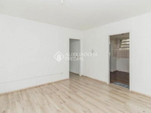 Apartamento 2 Dormitórios a uma Quadra da Praça da Encol Petrópolis