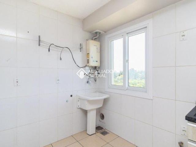 Apartamento 2 dormitórios com vaga coberta à venda no bairro Restinga