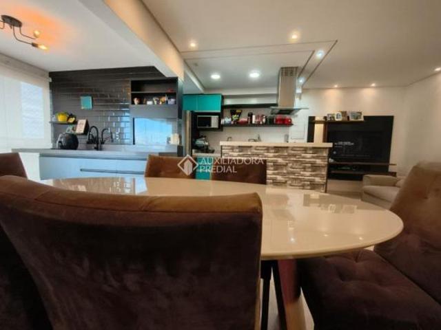 Apartamento 2 dormitórios com suíte no Centro Terraces