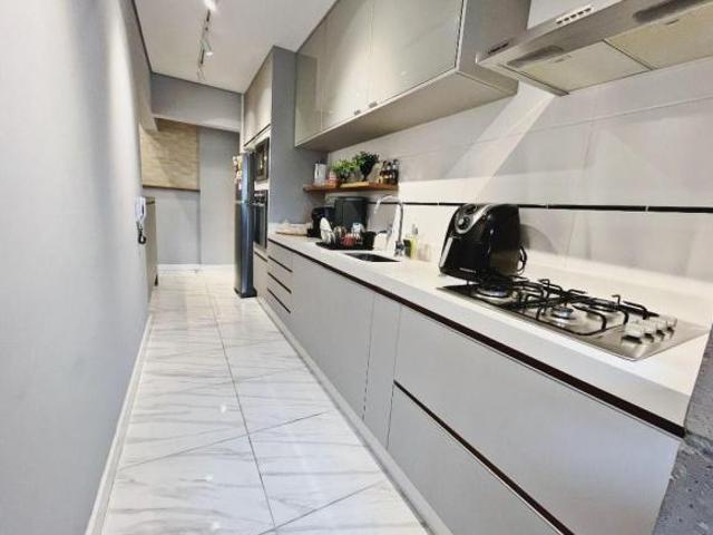 Apartamento 2 dormitórios perto da praia em Praia Grande mobiliado
