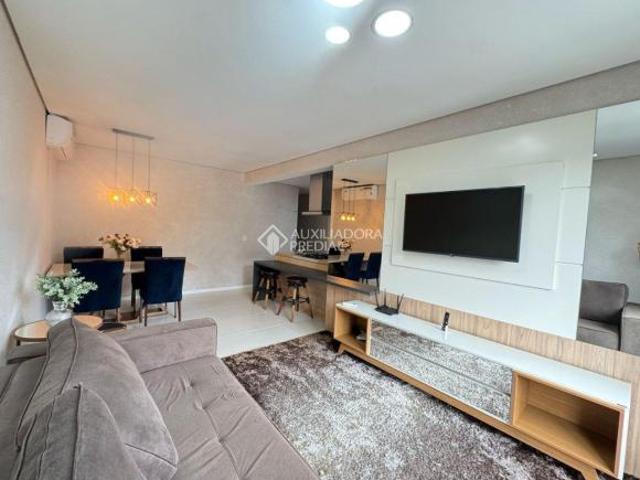 Apartamento 2 dormitórios sendo uma suíte
