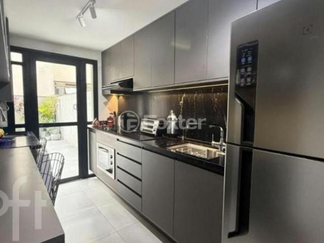 Apartamento, 2 dormitórios, 182.24 m², em Petrópolis