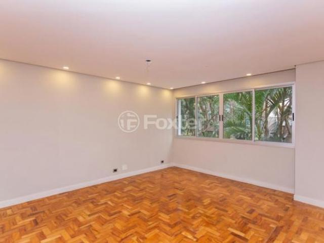 Apartamento, 2 dormitórios, 123 m², em Jardim Paulista