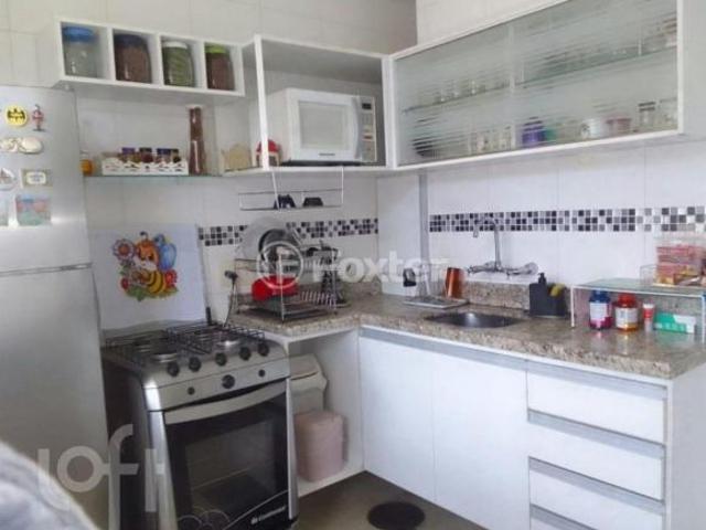 Apartamento, 2 dormitórios, 127.77 m², em Centro