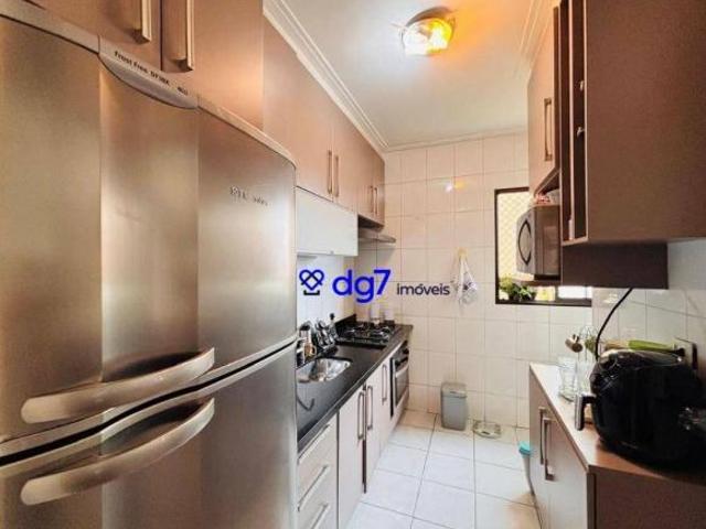 Apartamento 2 Dormitórios, 1 Suíte e Varanda