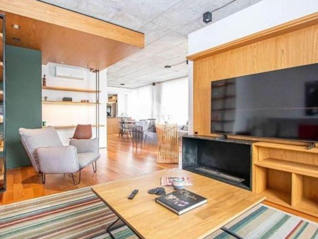 Apartamento 2 dormitórios, 2 suítes, 2 vagas, Petrópolis, Porto Alegre
