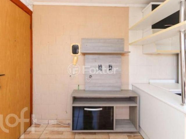Apartamento, 2 dormitórios, 38.54 m², em Olaria