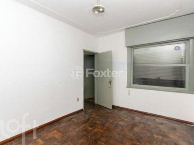 Apartamento, 2 dormitórios, 49 m², em Centro Histórico