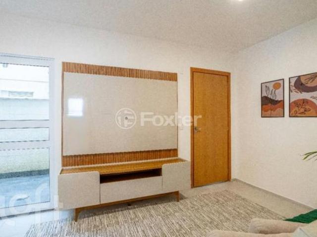 Apartamento, 2 dormitórios, 49.19 m², em Morro Santana