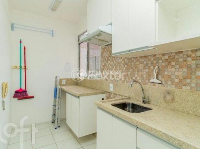 Apartamento, 2 dormitórios, 40.29 m², em Hípica