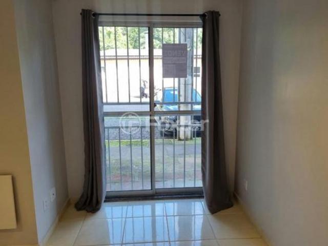 Apartamento, 2 dormitórios, 41 m², em Olaria