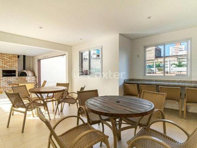 Apartamento, 2 dormitórios, 54 m², em Lapa