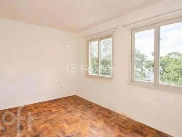 Apartamento, 2 dormitórios, 55.6 m², em Humaitá