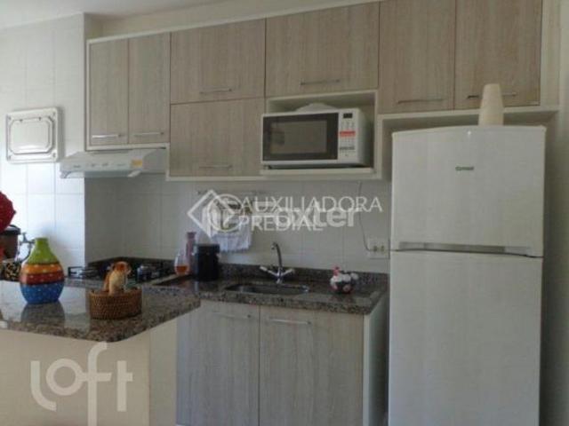 Apartamento, 2 dormitórios, 51.25 m², em Glória