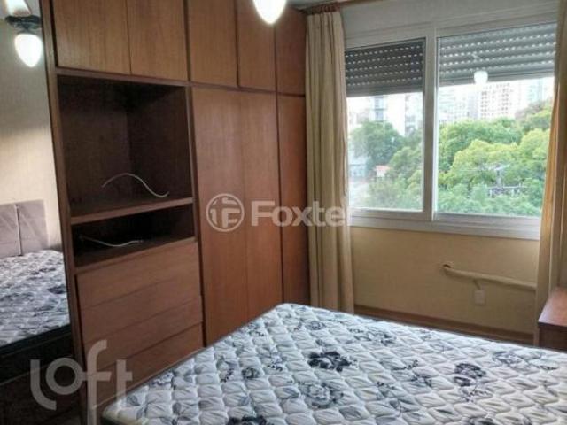 Apartamento, 2 dormitórios, 52.62 m², em Cidade Baixa